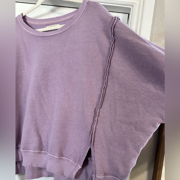 Lavender Camden Sweatshirt - Picture 4 of 5